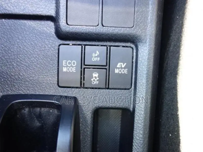 Toyota Axio Hybrid EX package 2021