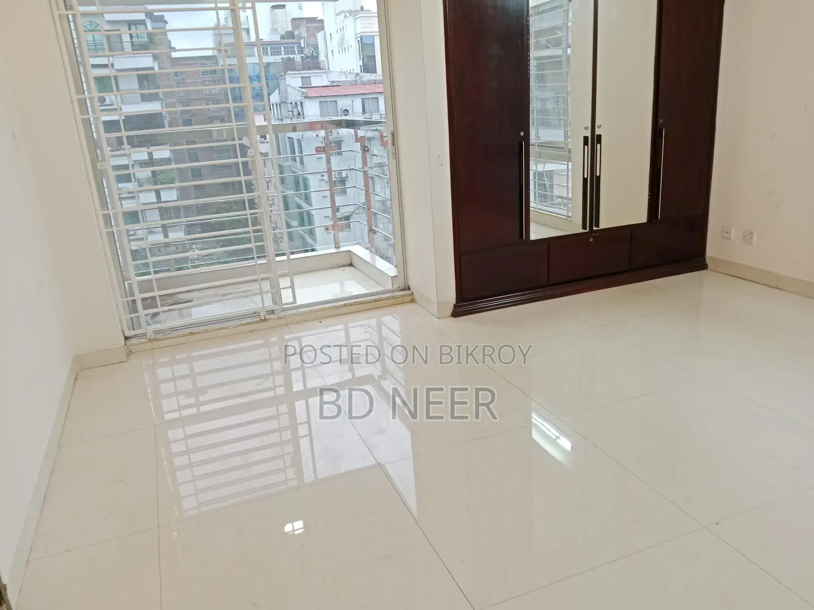 wonderful 3500 sft 4 Bed room apt rent in Gulshan 2 North side