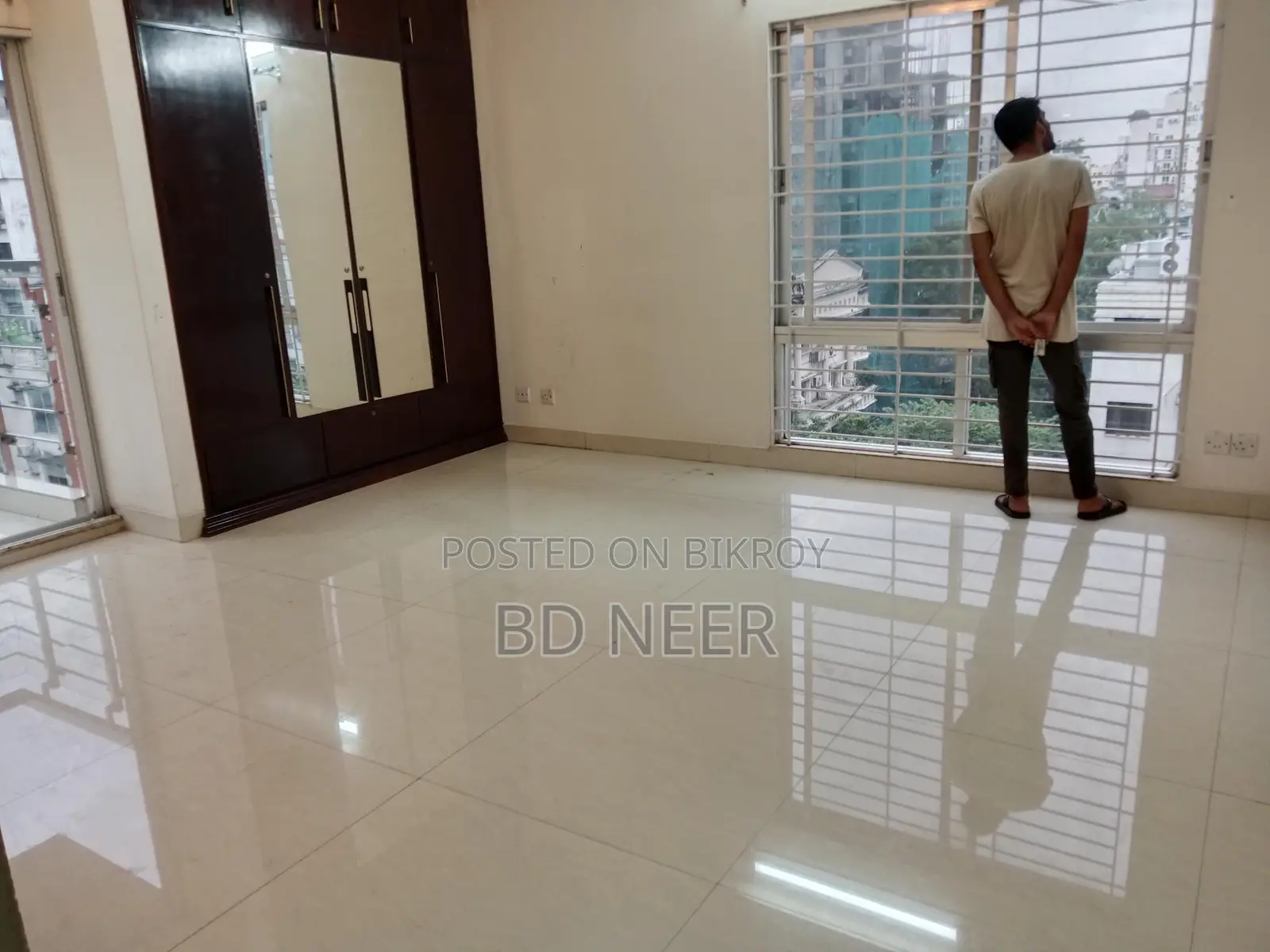 wonderful 3500 sft 4 Bed room apt rent in Gulshan 2 North side