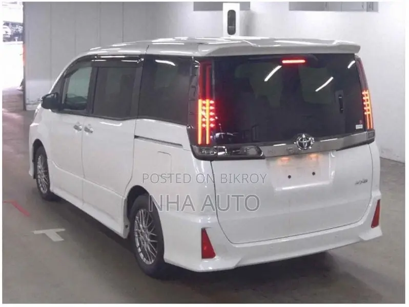 Toyota Noah SI -WXB (2P) 2021