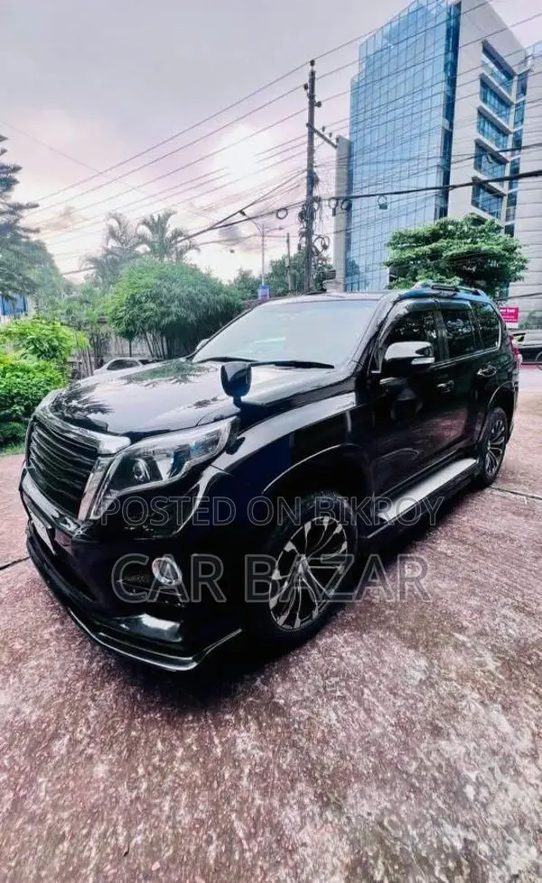 টয়োটা ল্যান্ড ক্রুজার প্রাডো ৭ সিট সানরুফ ২০১২