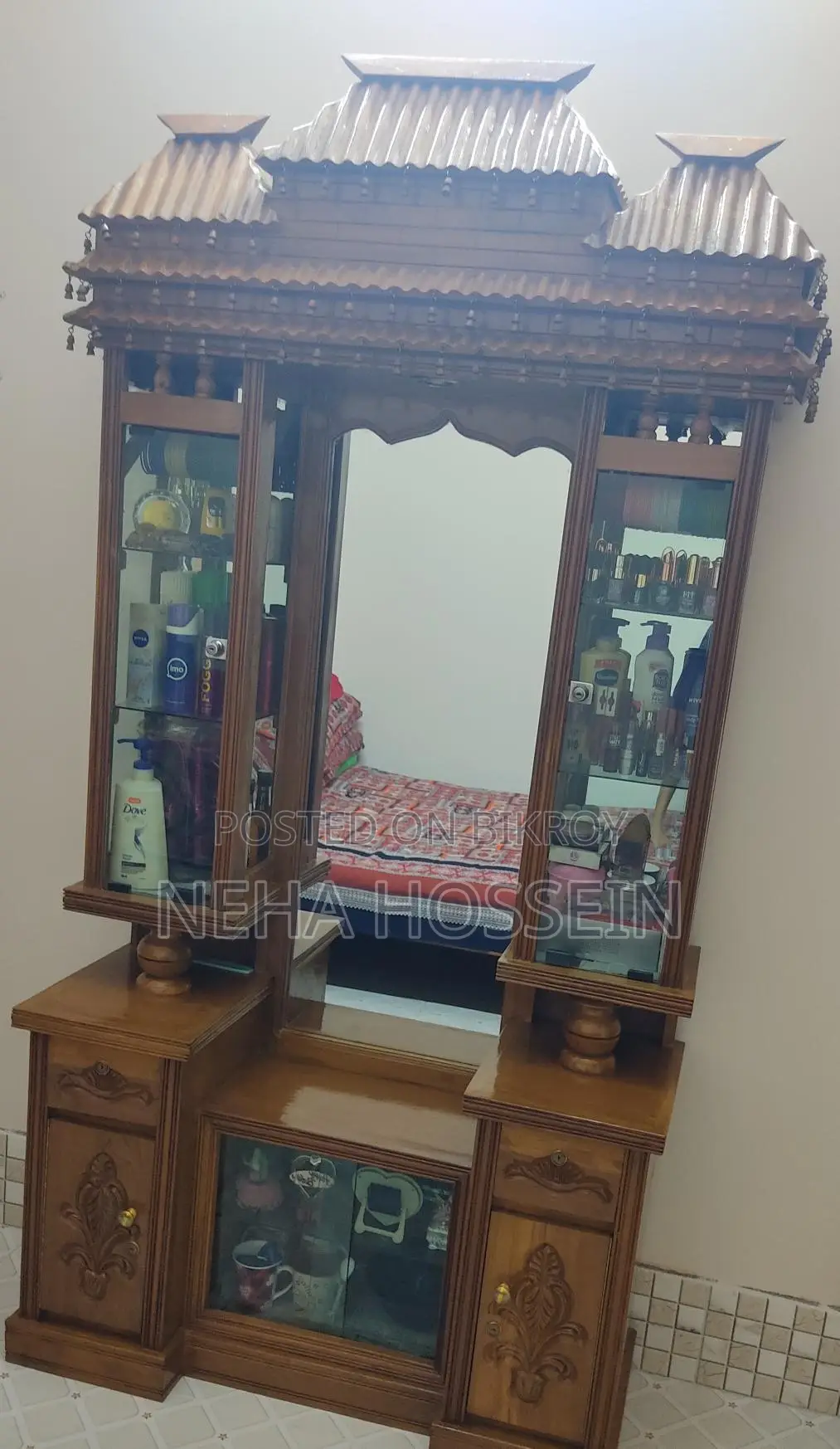 ড্রেসিং টেবিল বিক্রি হবে