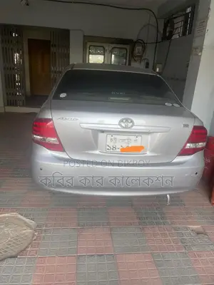 Toyota Axio silver 2010