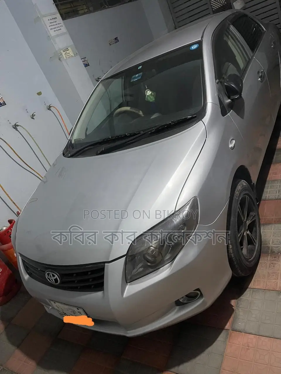 Toyota Axio silver 2010