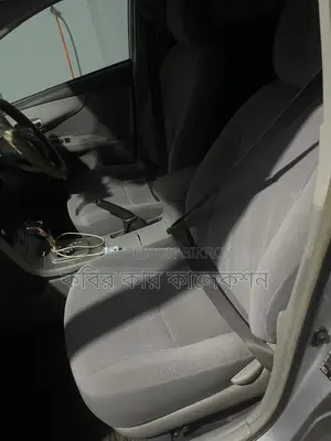 Toyota Axio silver 2010
