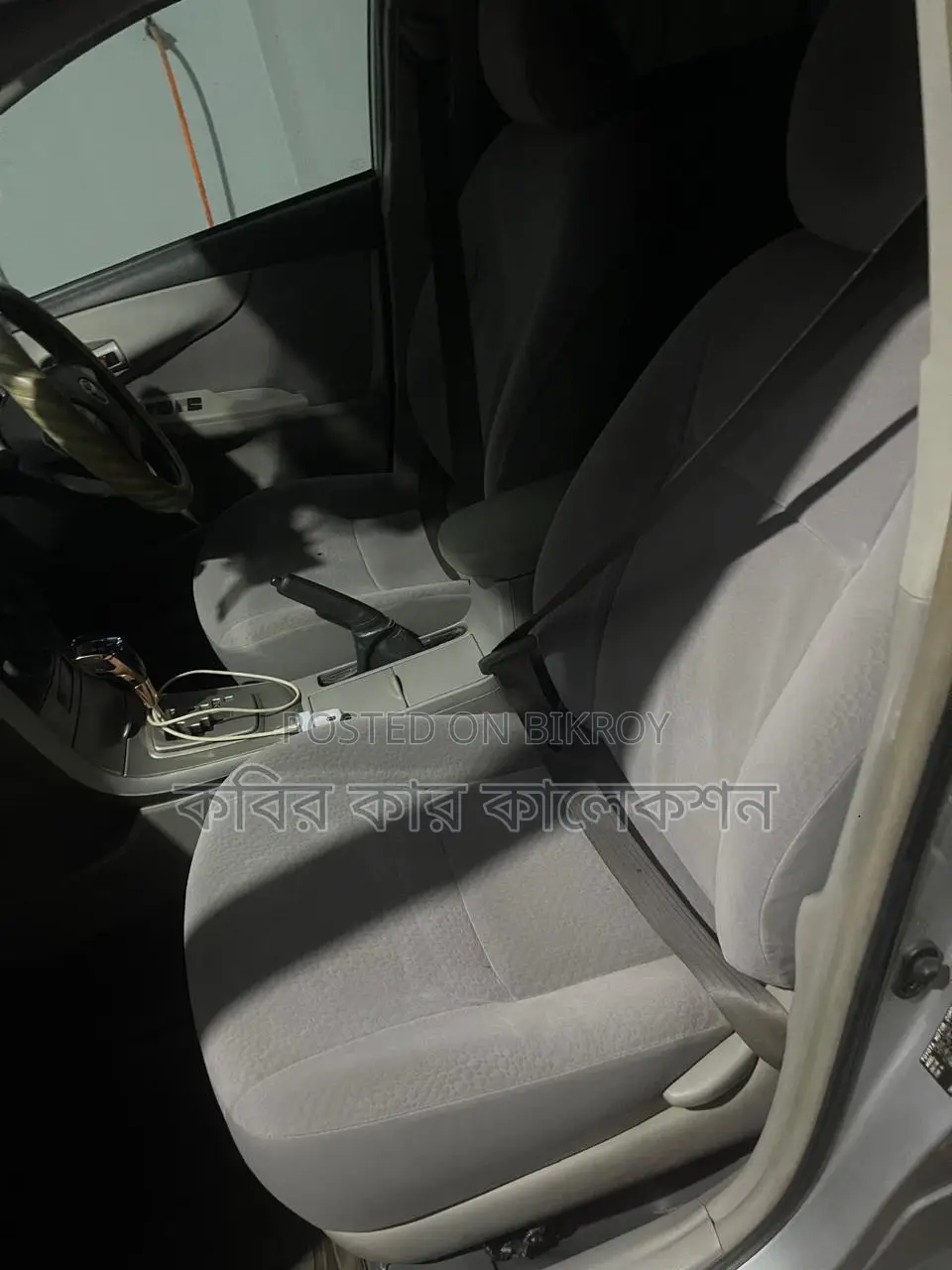 Toyota Axio silver 2010