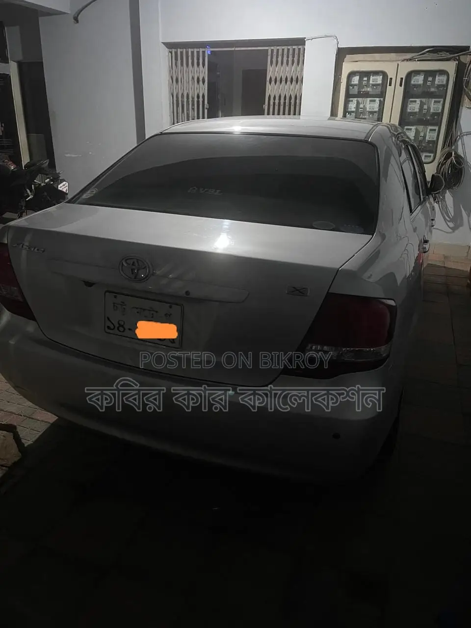 Toyota Axio silver 2010
