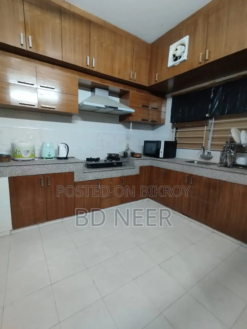 Pretty Looking 2550 Sft 3 Bed Room Apt Rent in Banani North