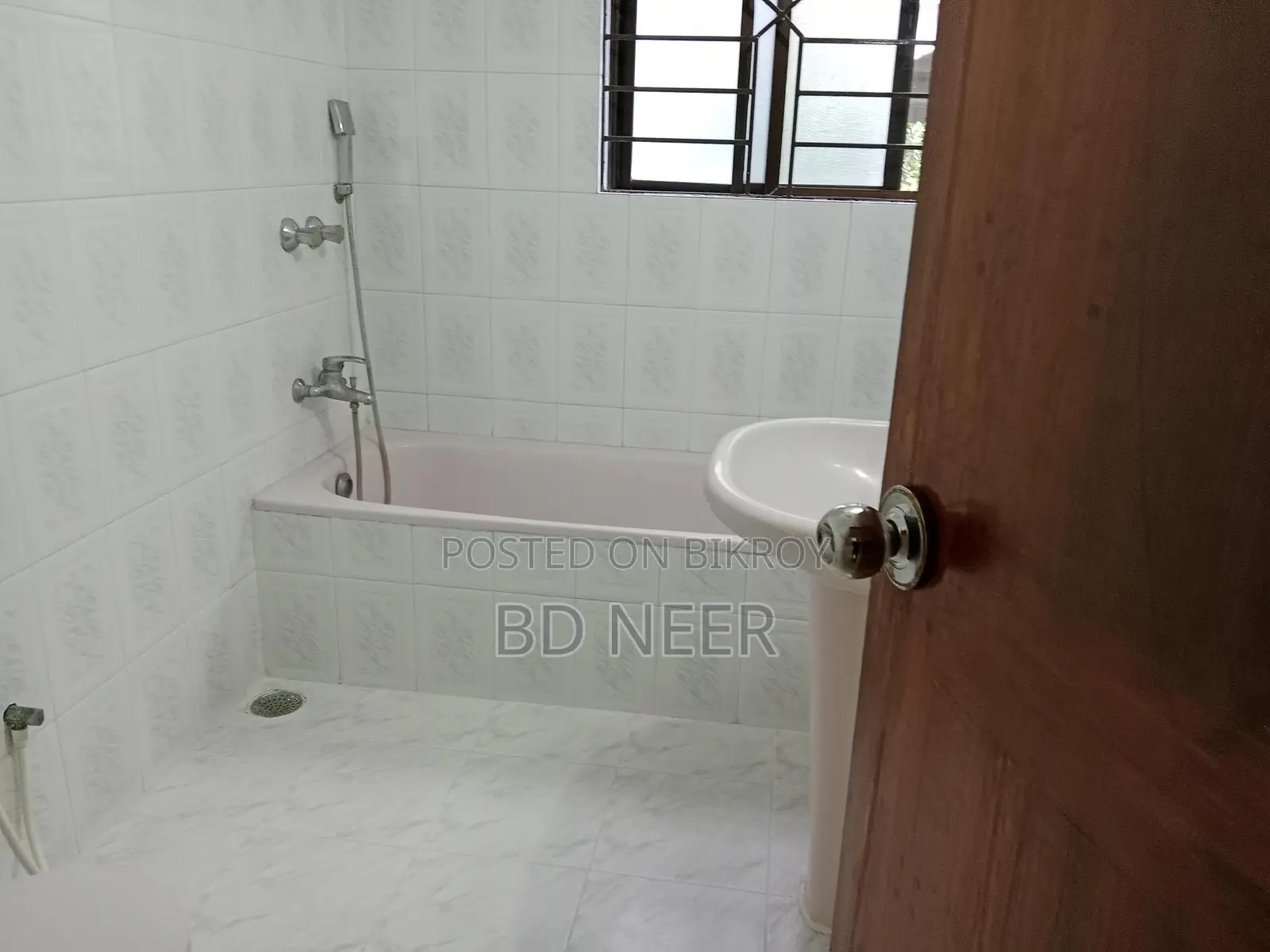 Very nice 4 bedroom apt rent in Gulshan