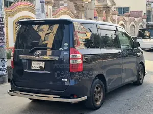 Toyota Noah X SMART BLACK 2012