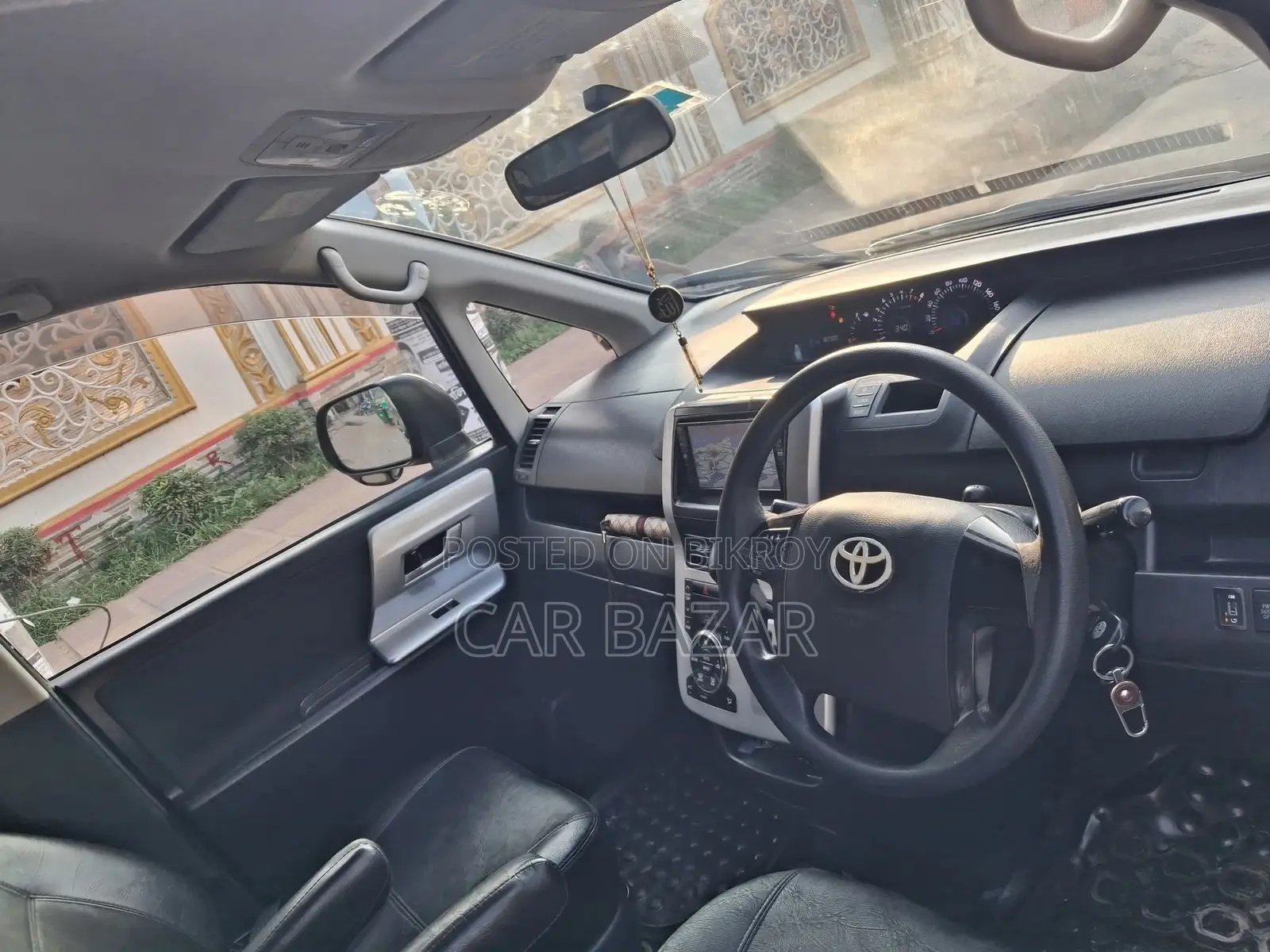 Toyota Noah X SMART BLACK 2012