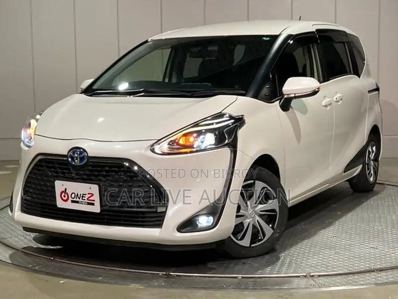 Toyota Sienta Hybrid X 2021
