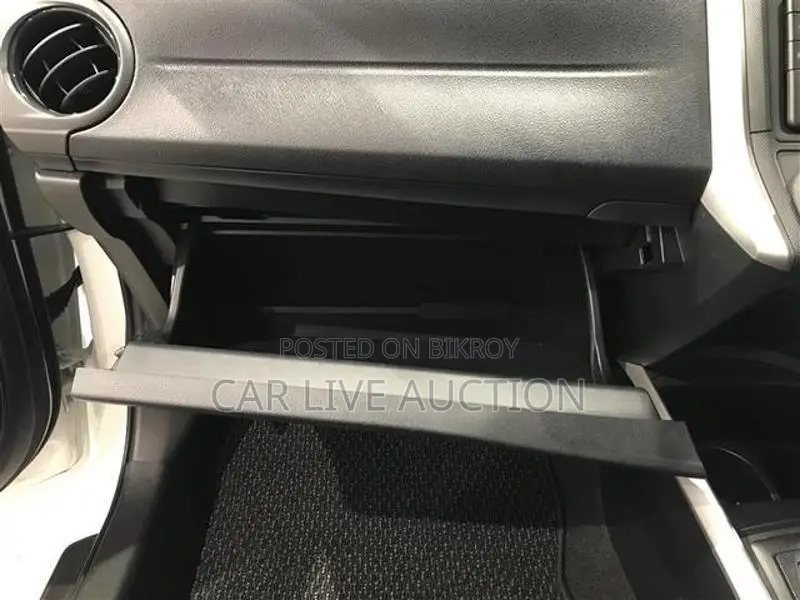 Toyota Fielder Non Hybrid EX pack 2021