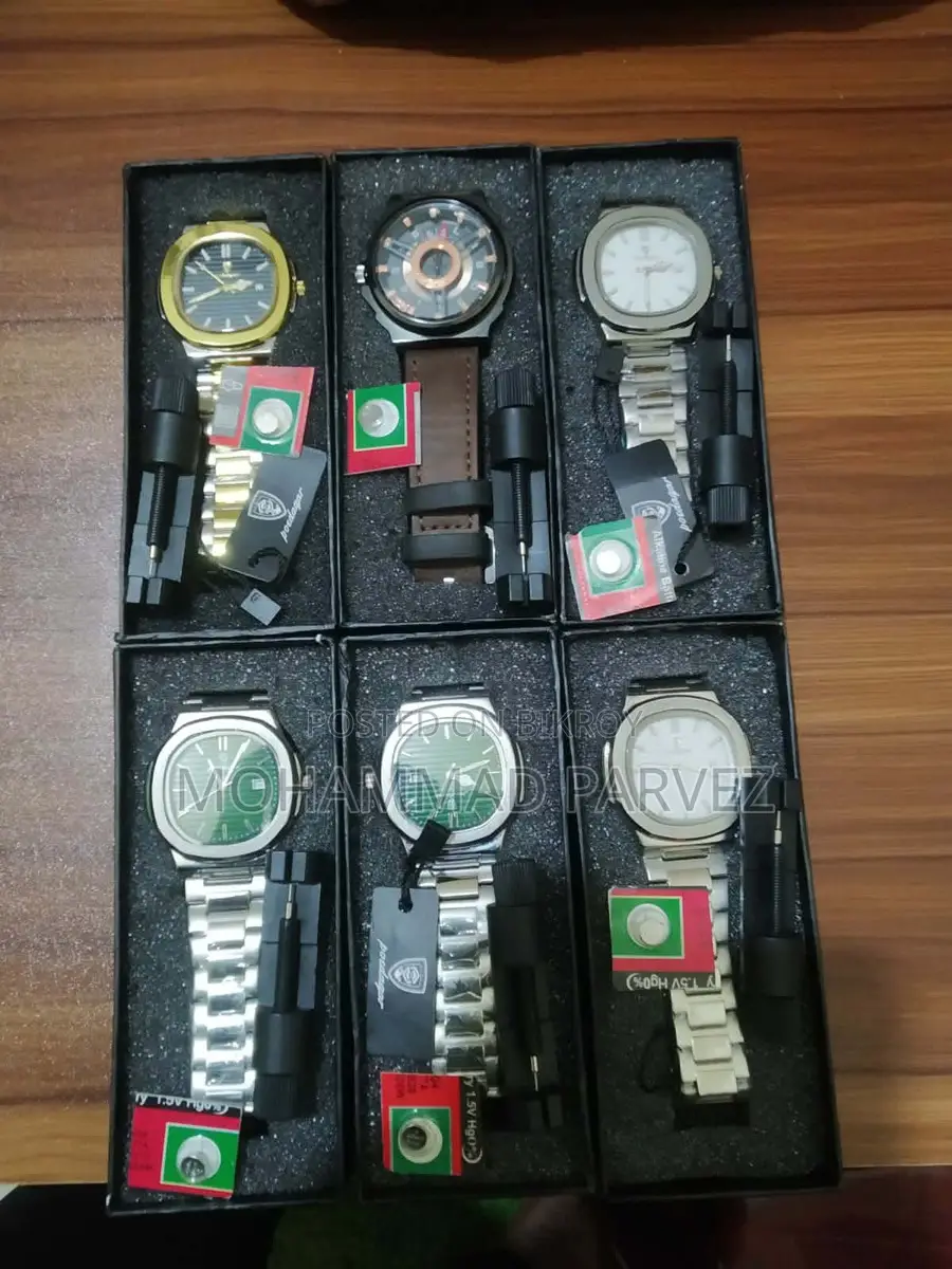 Analogue Watch for sale