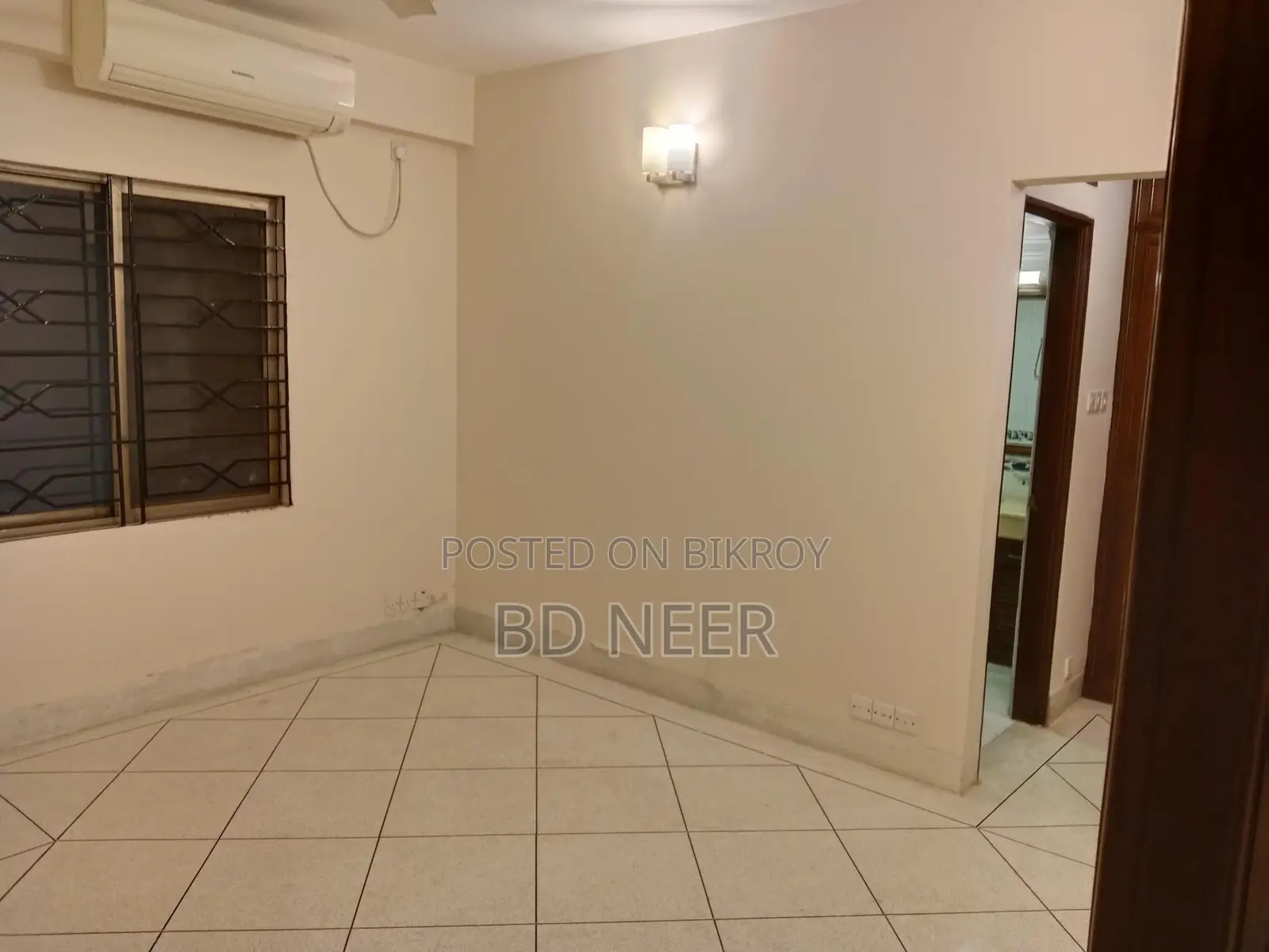 Very nine looking 4 bedroom apt rent in Gulshan 2