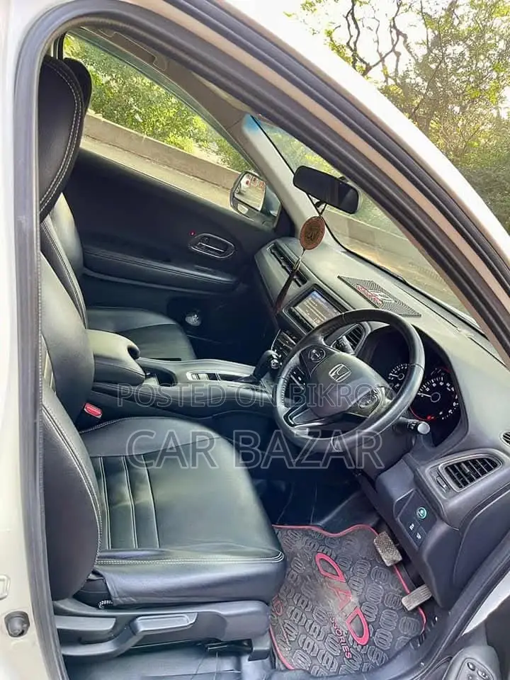 Honda Vezel S PACKAGE OCTANE 2014
