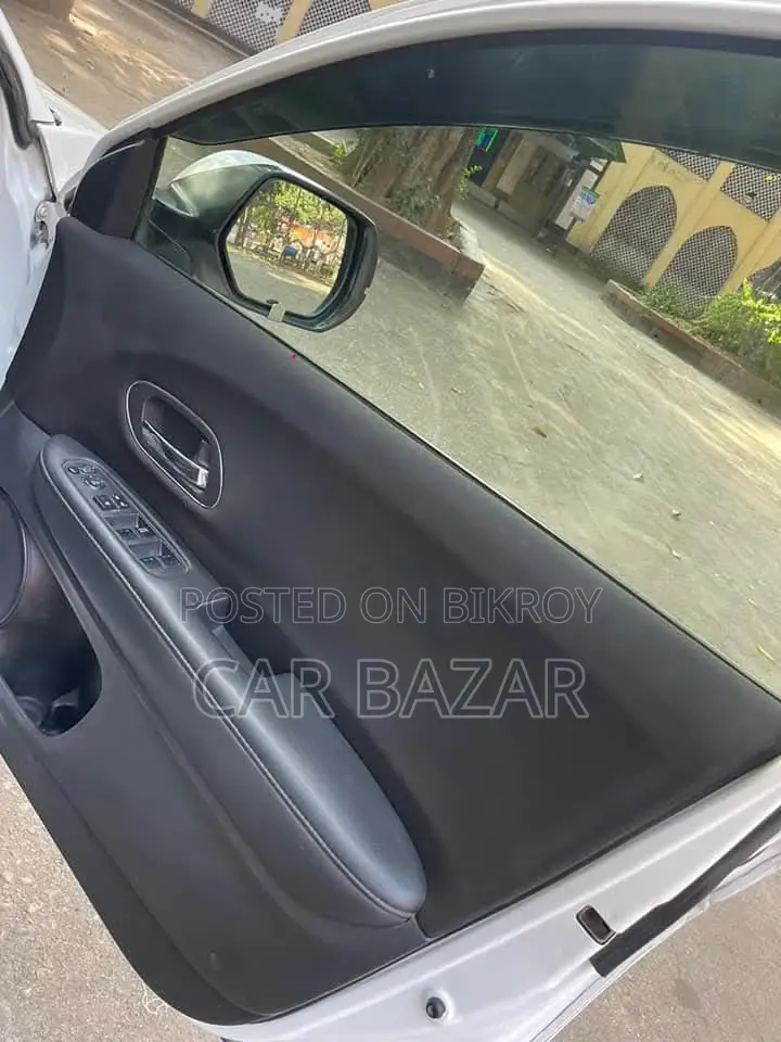 Honda Vezel S PACKAGE OCTANE 2014