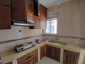 beautiful fully furnish 3 Bed room apt available in Gulshan