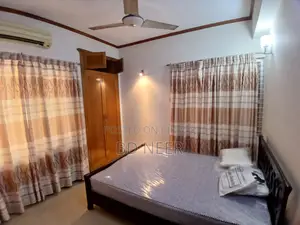 beautiful fully furnish 3 Bed room apt available in Gulshan