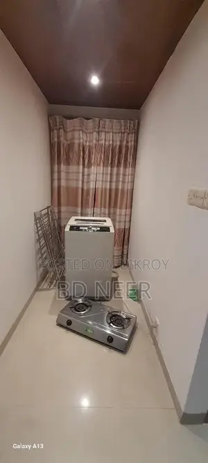 beautiful fully furnish 3 Bed room apt available in Gulshan