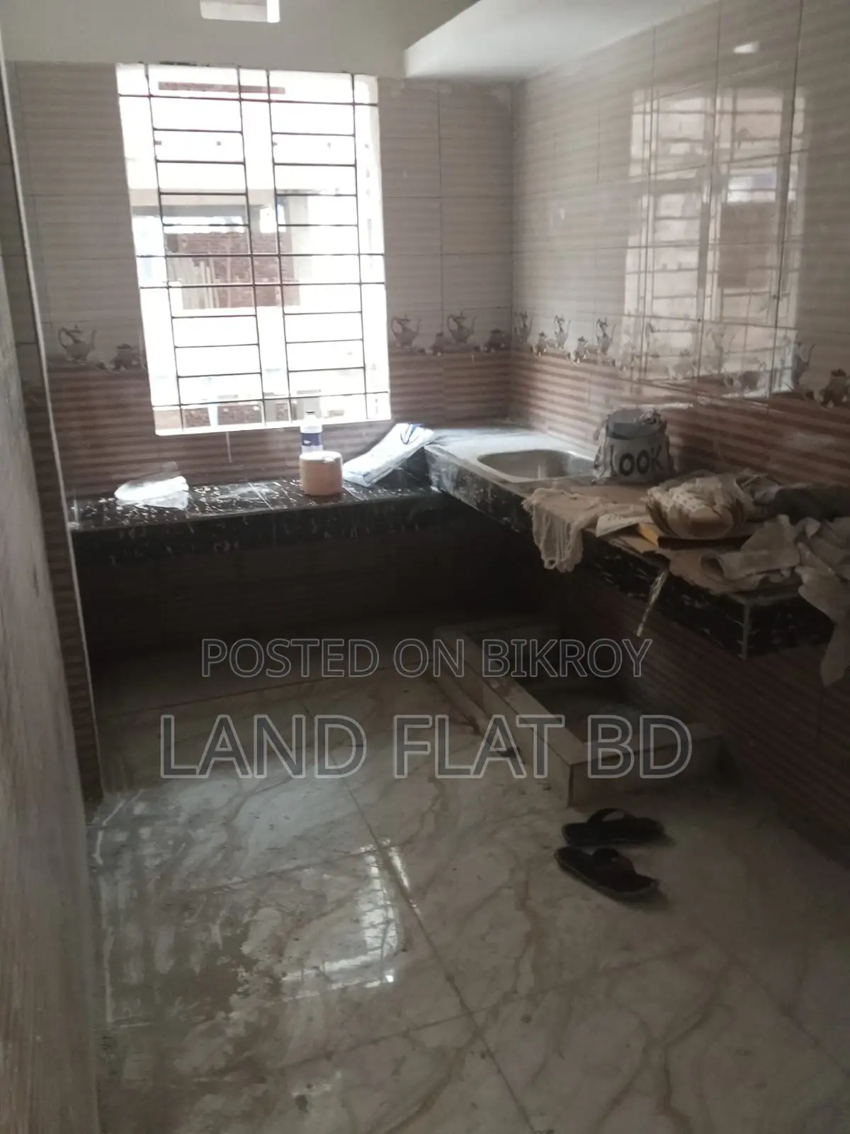 NEW READY FLAT SALE @ 1080 SFT BOSILA FUTURE TOWN,