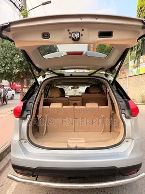 Nissan X-Trail Full package 2015
