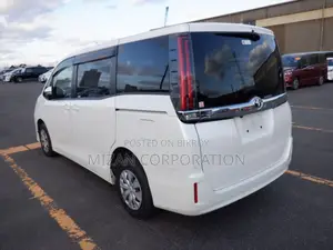 Toyota Noah X Package 2020