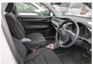 Toyota Axio EX HV WHITE 2020