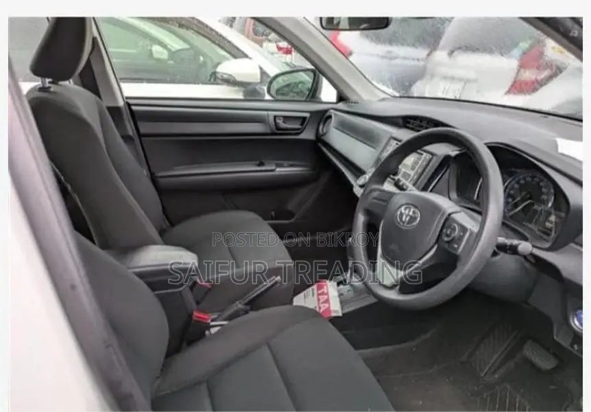 Toyota Axio EX HV WHITE 2020