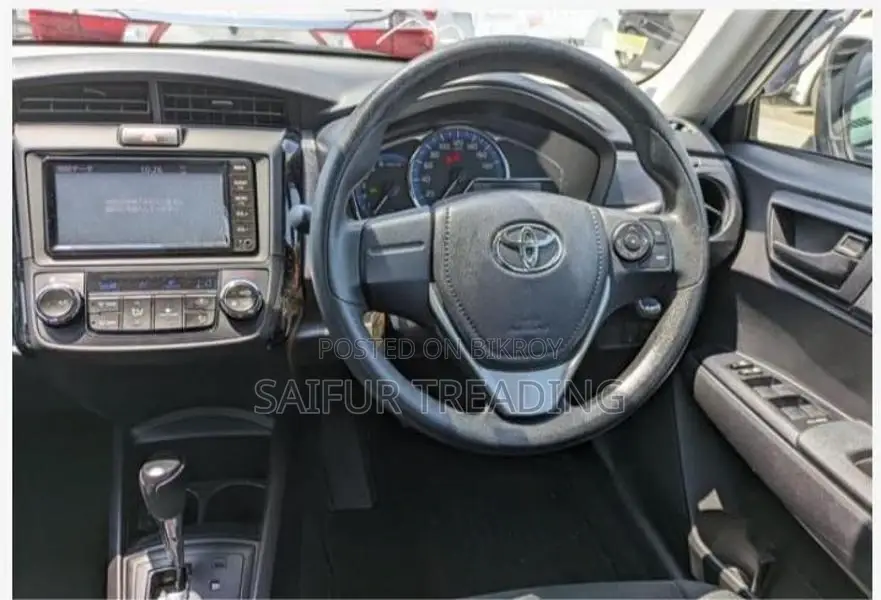 Toyota Axio EX HV WHITE 2020