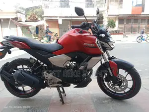 Yamaha FZS V3 . 2022