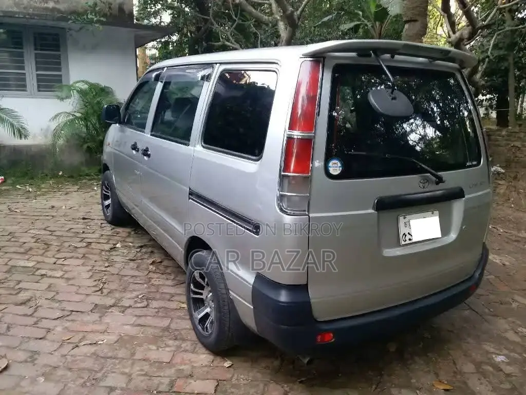 টয়োটা নোয়া কেআর৪২ জিএল সিলভার ২০০৪
