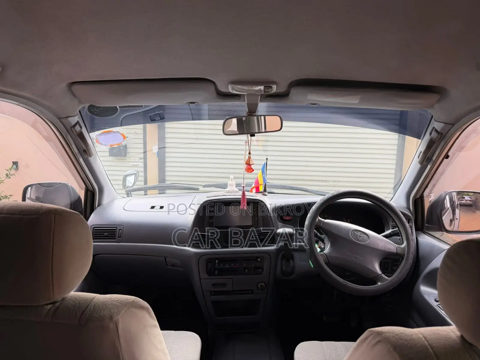 Toyota Noah Kr42 GL SILVER 2004
