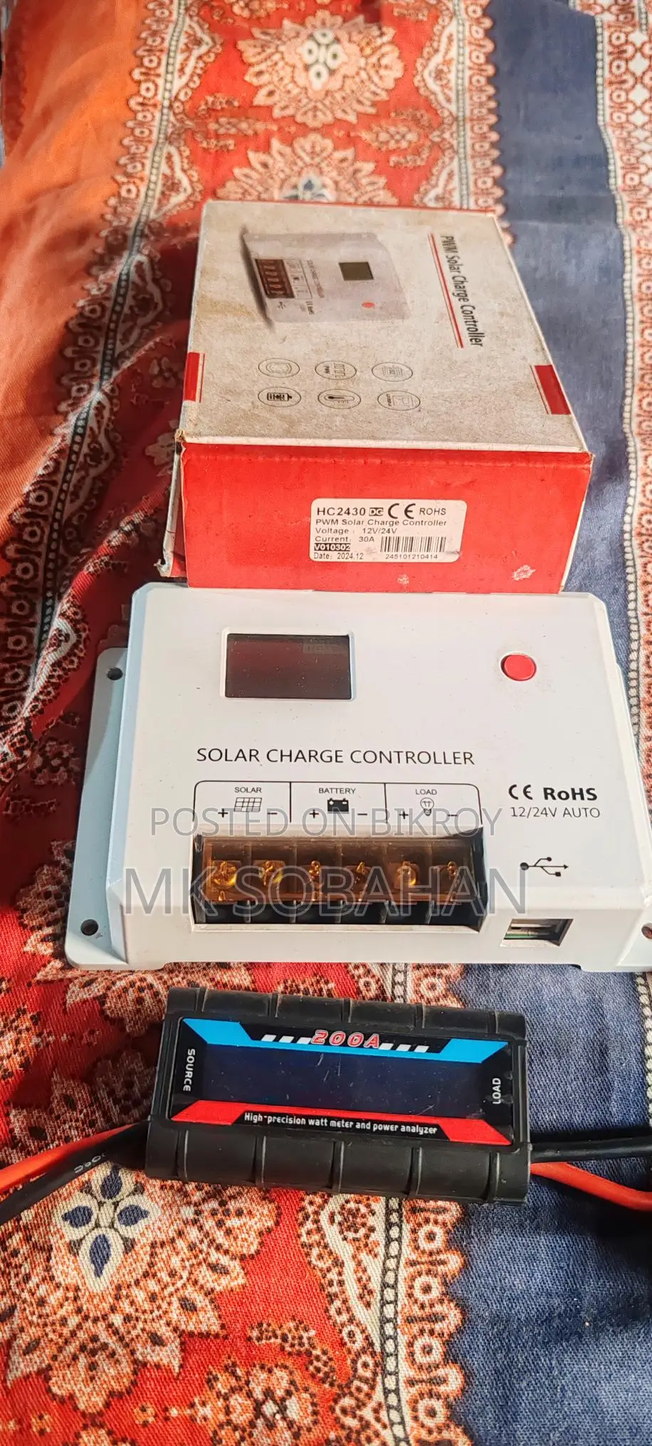 PWM 30A 12V/24V Solar Charge Controller