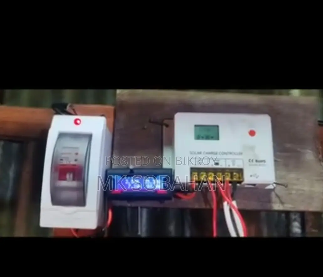 PWM 30A 12V/24V Solar Charge Controller