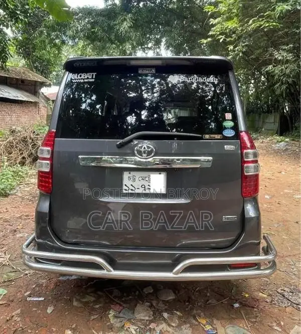Toyota Noah Si Grade Push 2013