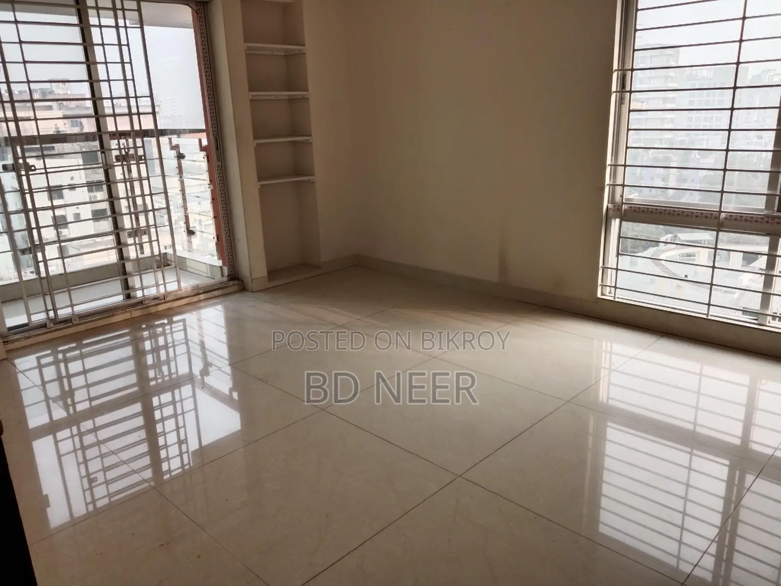 very good 4000 sft 4 Bed room apt rent in Gulshan 2