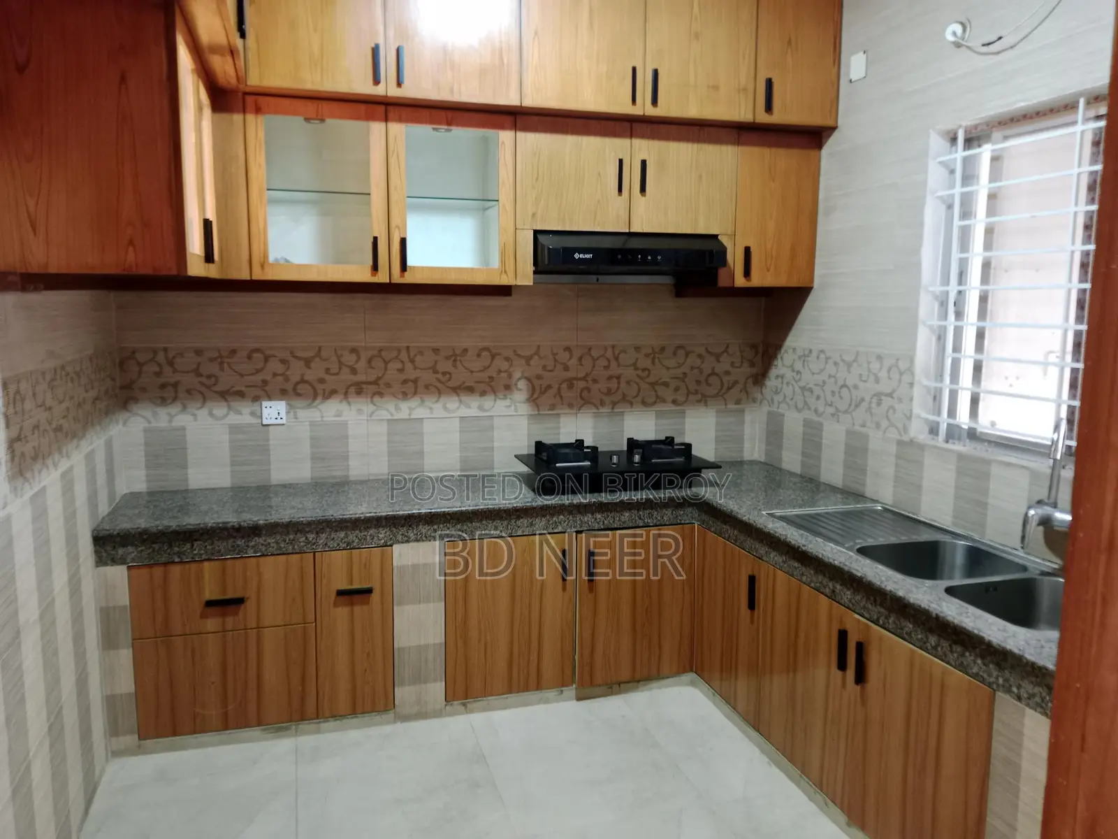 very good 4000 sft 4 Bed room apt rent in Gulshan 2