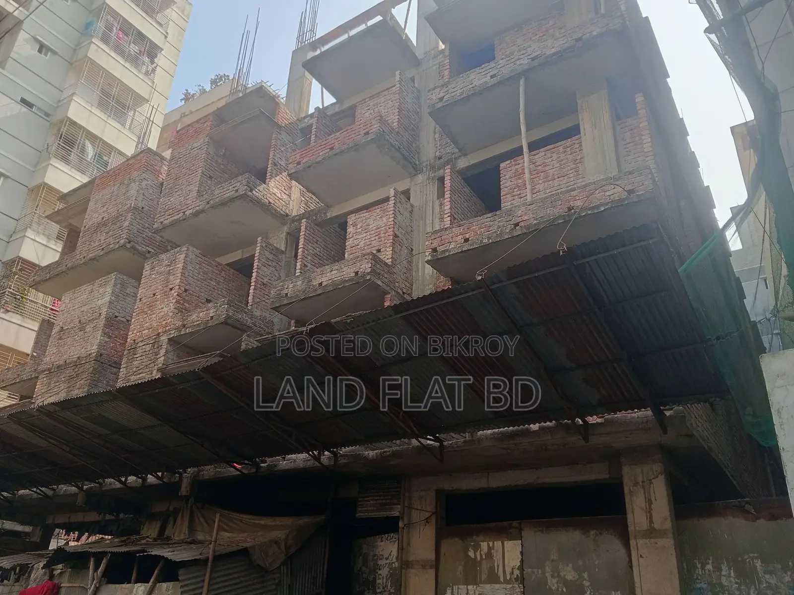 NORTH FACING FLAT FOR SALE 1400 SFT
