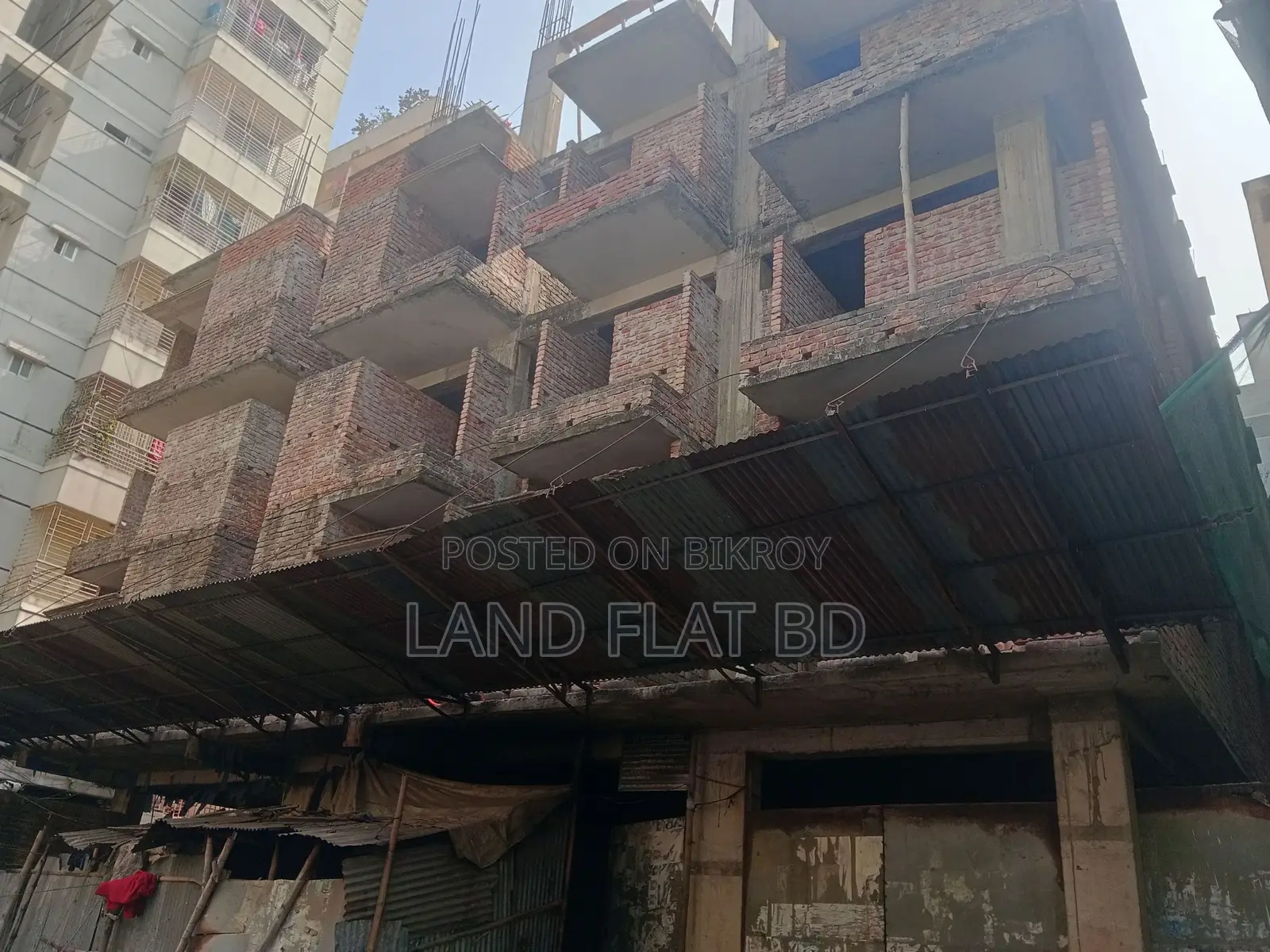 NORTH FACING FLAT FOR SALE 1400 SFT