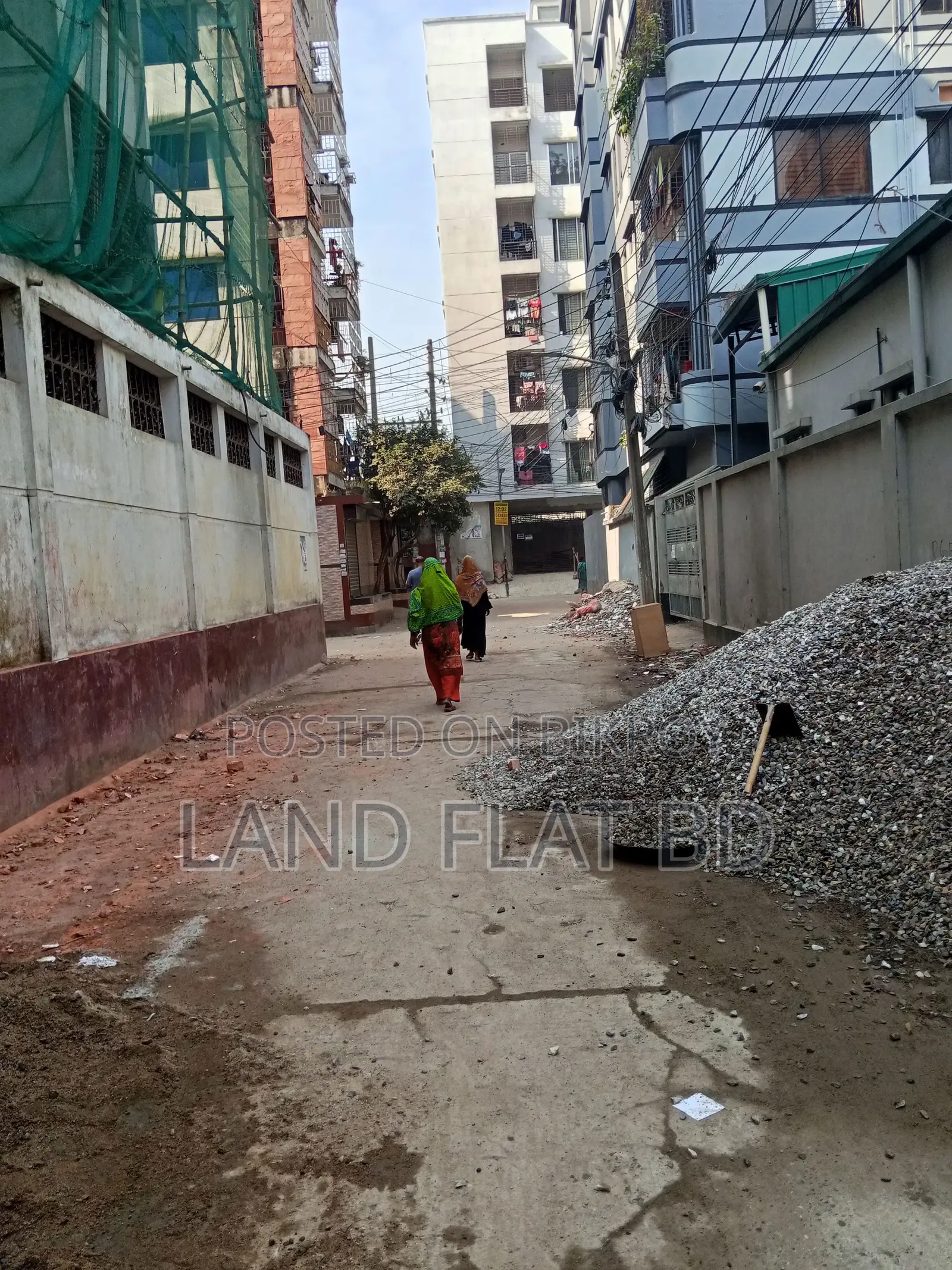 NORTH FACING FLAT FOR SALE 1400 SFT