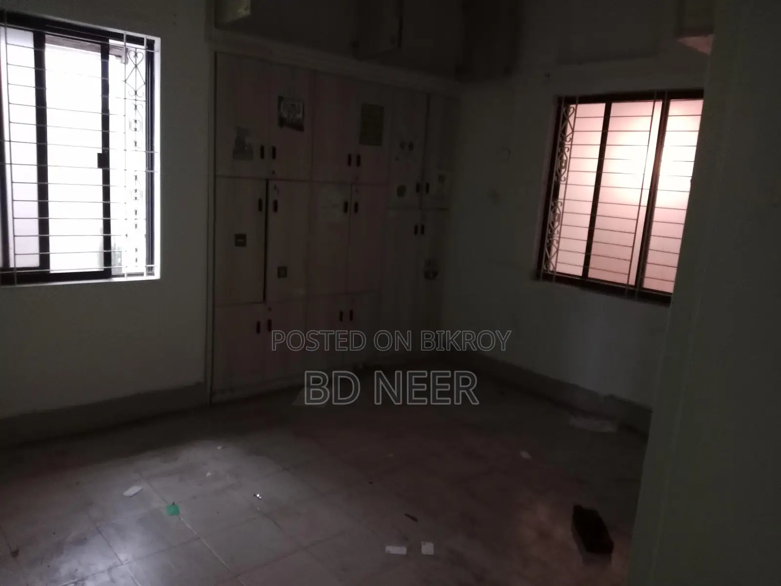 indipendent 3 stores house 10+ room available in Gulshan 2