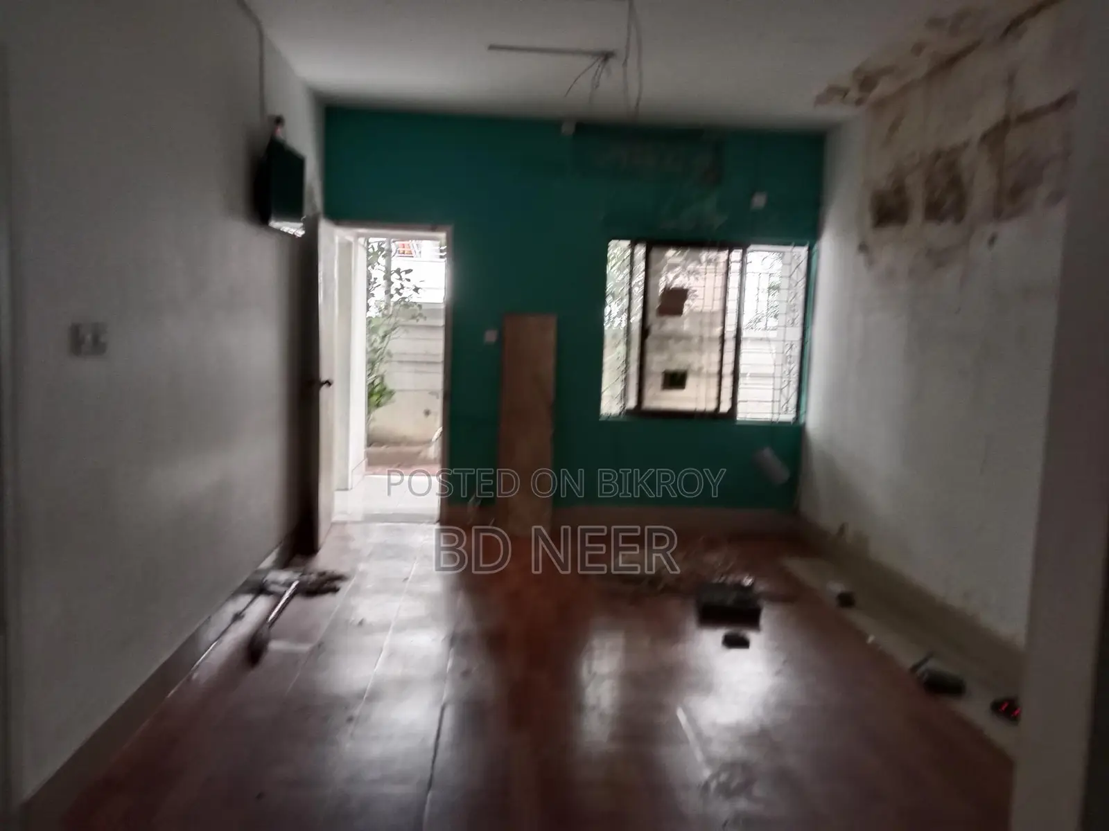 indipendent 3 stores house 10+ room available in Gulshan 2
