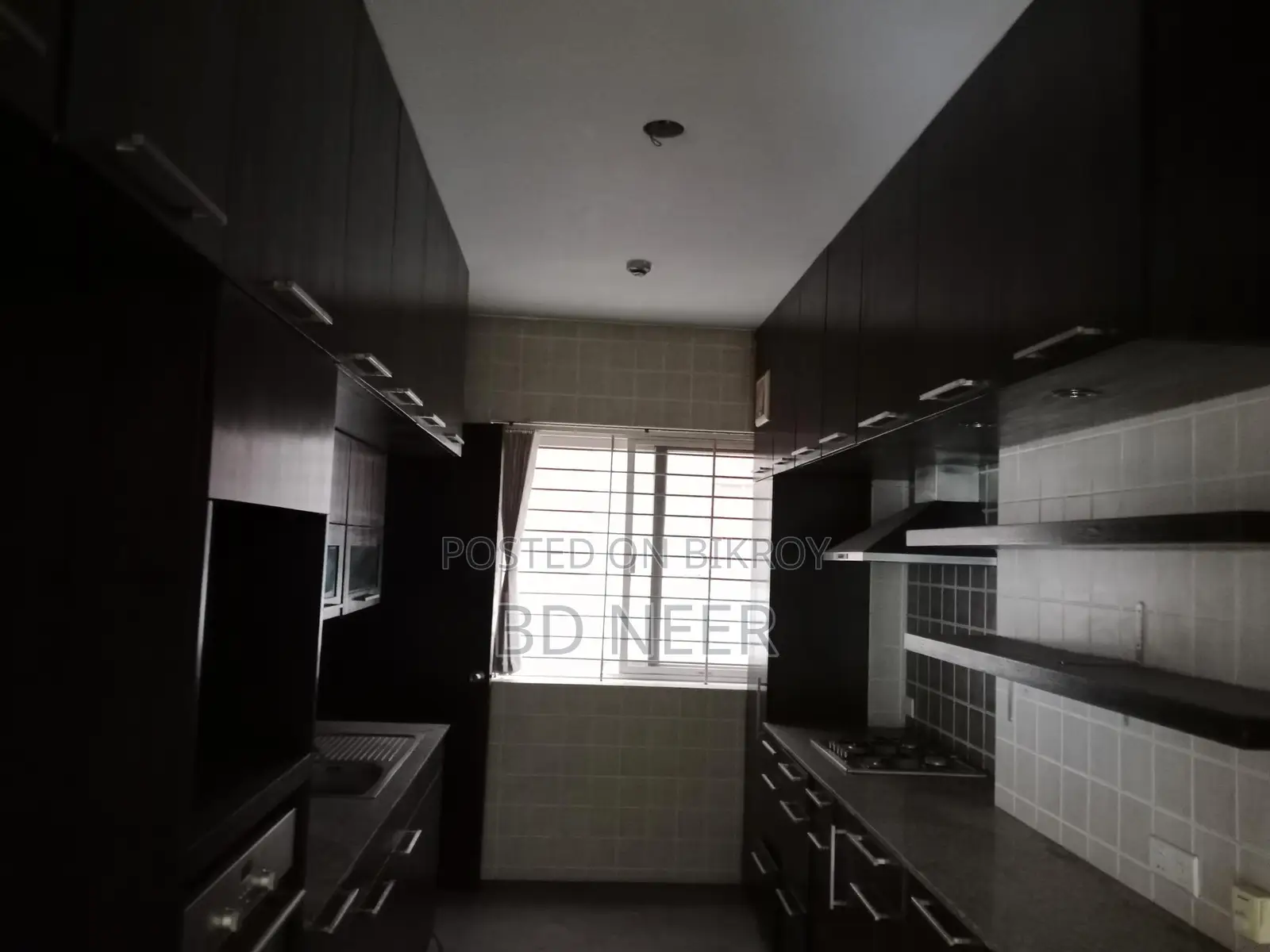lake view 3000 sft 3 Bed room apt available in Gulshan 2 North side