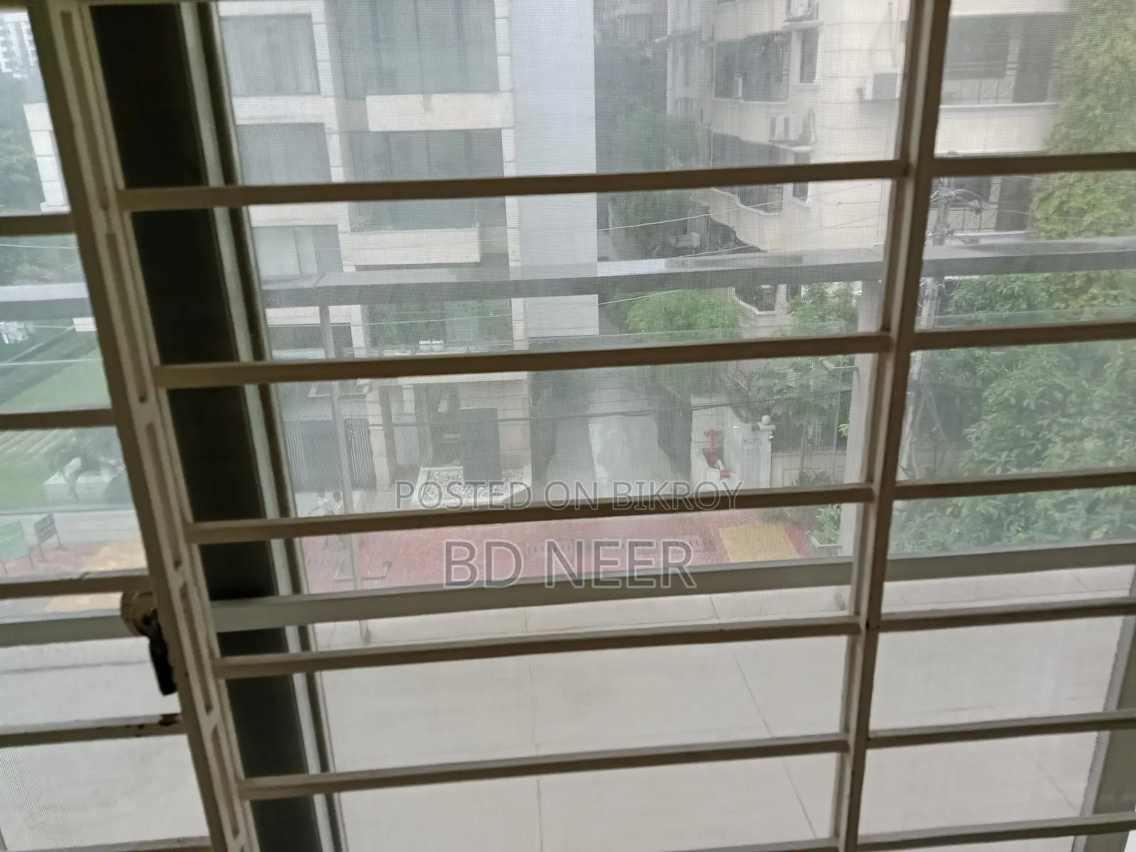 lake view 3000 sft 3 Bed room apt available in Gulshan 2 North side