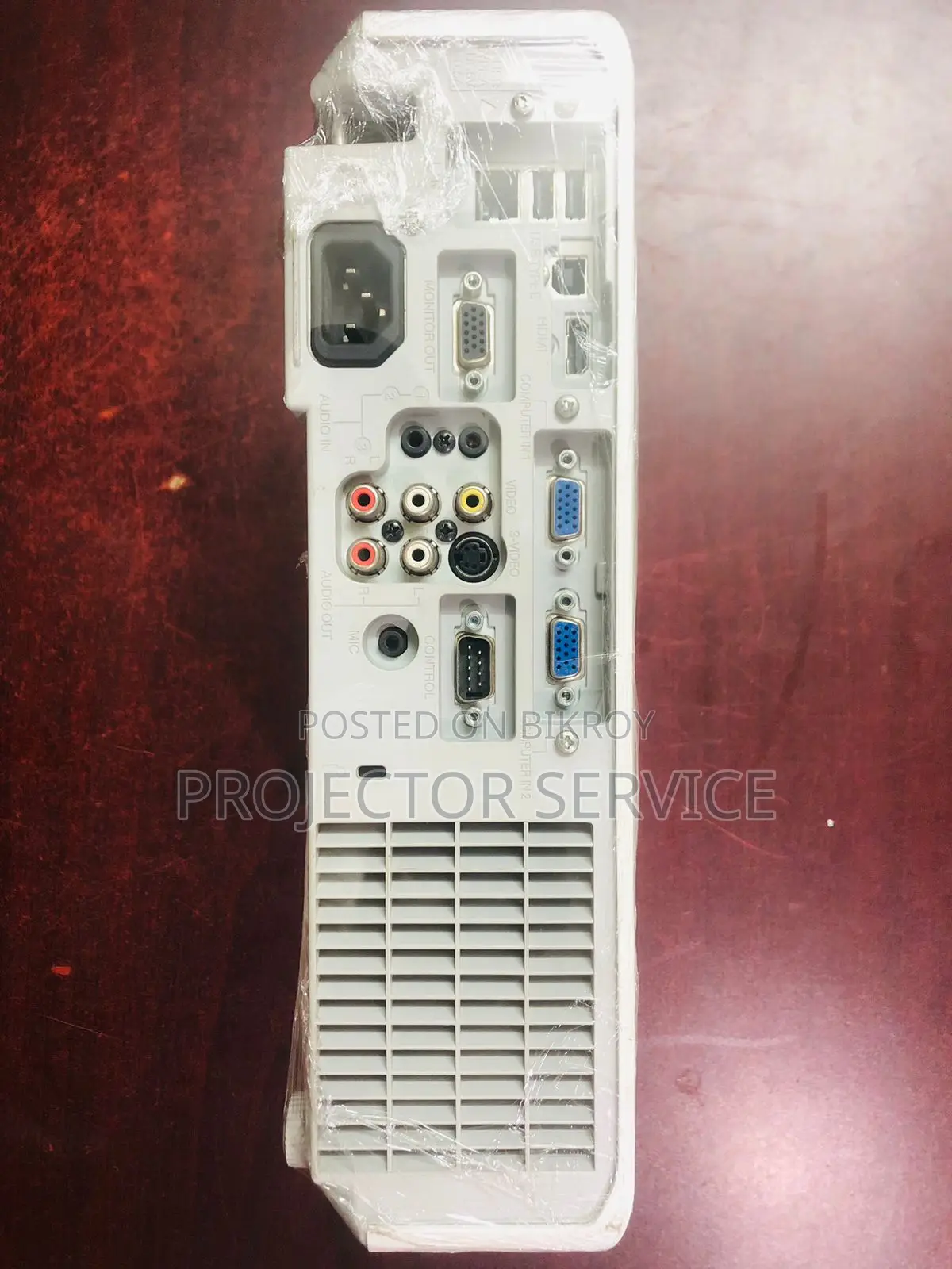 Hitachi CP-X3543WN 3700 Lumens 3LCD Projector