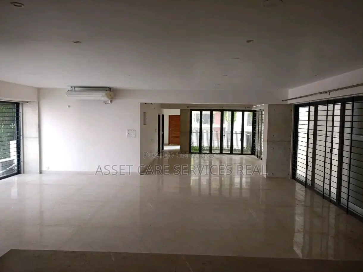 গুলশানের নাভানা-তে ৪ বেডরুমের অ্যাপার্টমেন্ট ভাড়া হবে