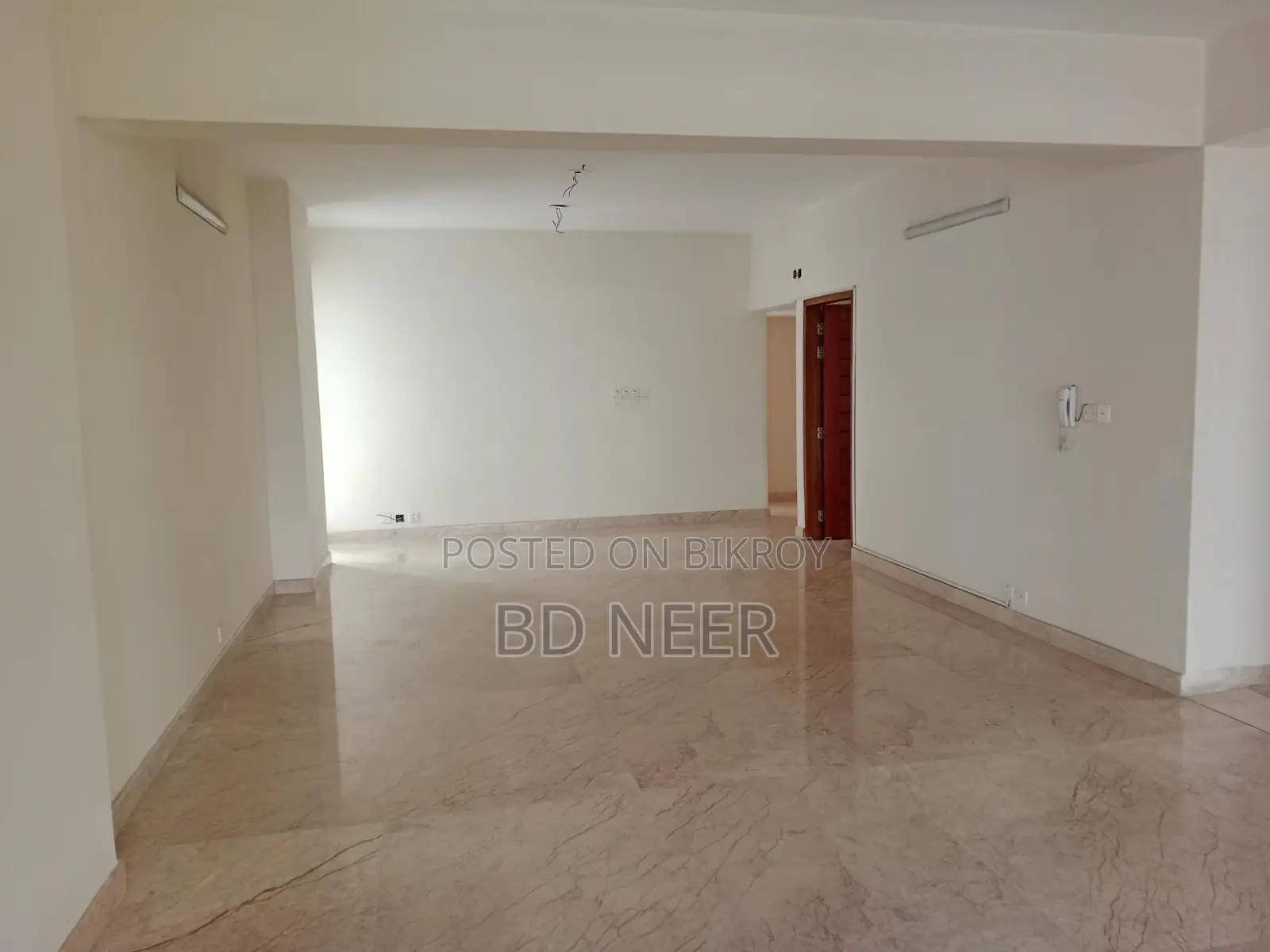 exclusive 3200 sft 3 Bed room apt available in Gulshan 2