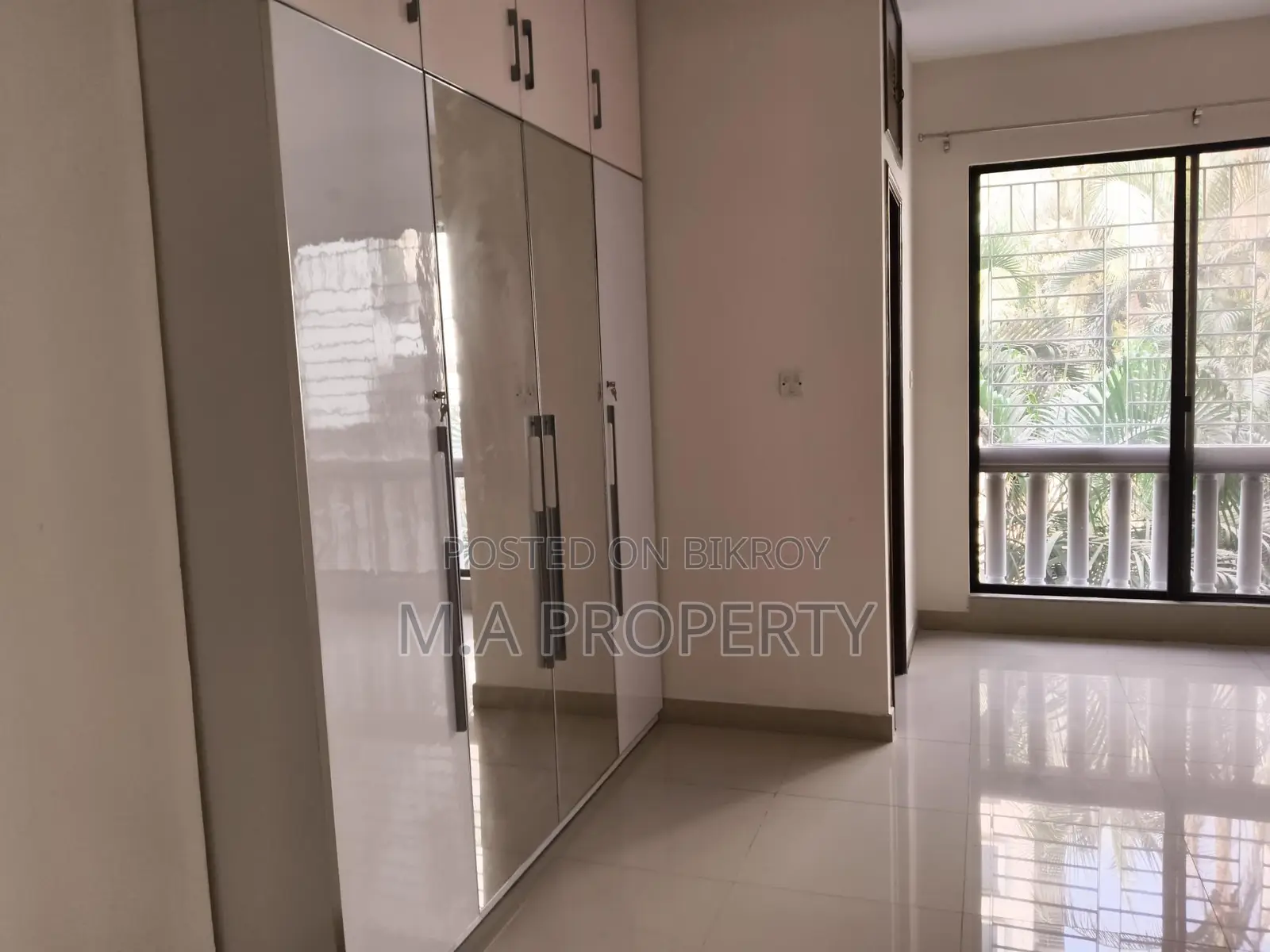 Rent Apartment 3-bedroom New Decorated