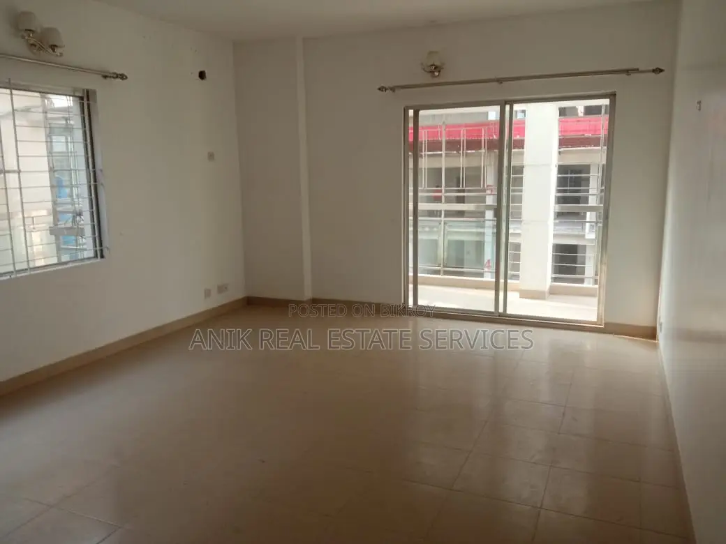 Very Good Unfurnish 3 Bedroom Apt Rent In Banani